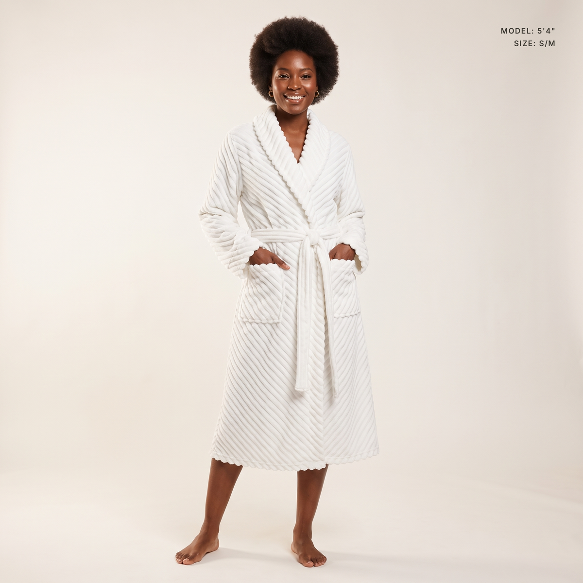 The Ellery Chevron Robe in White, model 5 ft 4 in wearing size S/M