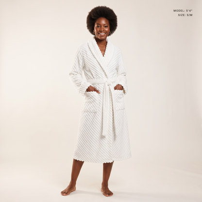 The Ellery Chevron Robe in White, model 5 ft 4 in wearing size S/M